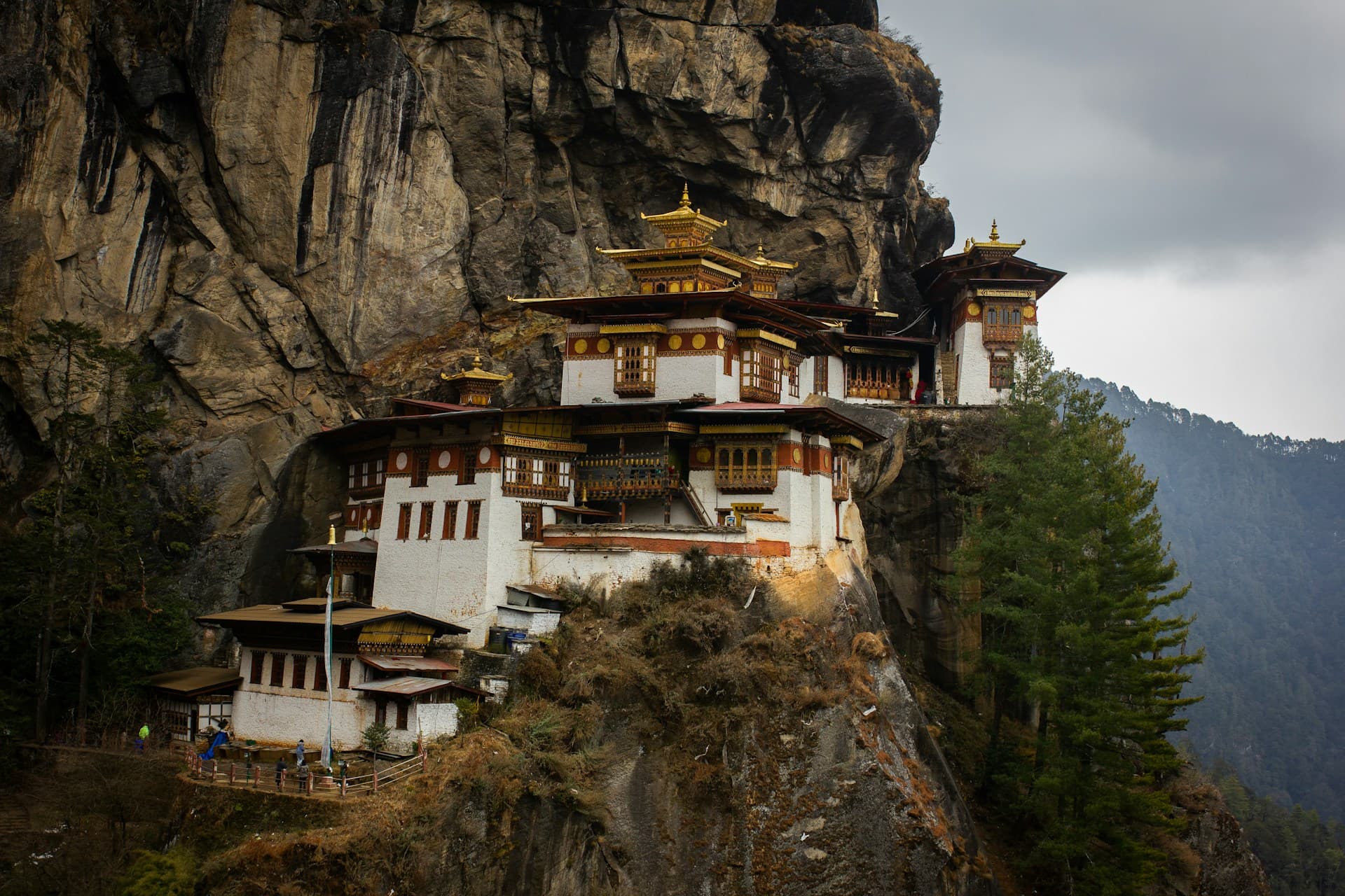 Teach English in Bhutan: Requirements, Salary, Jobs