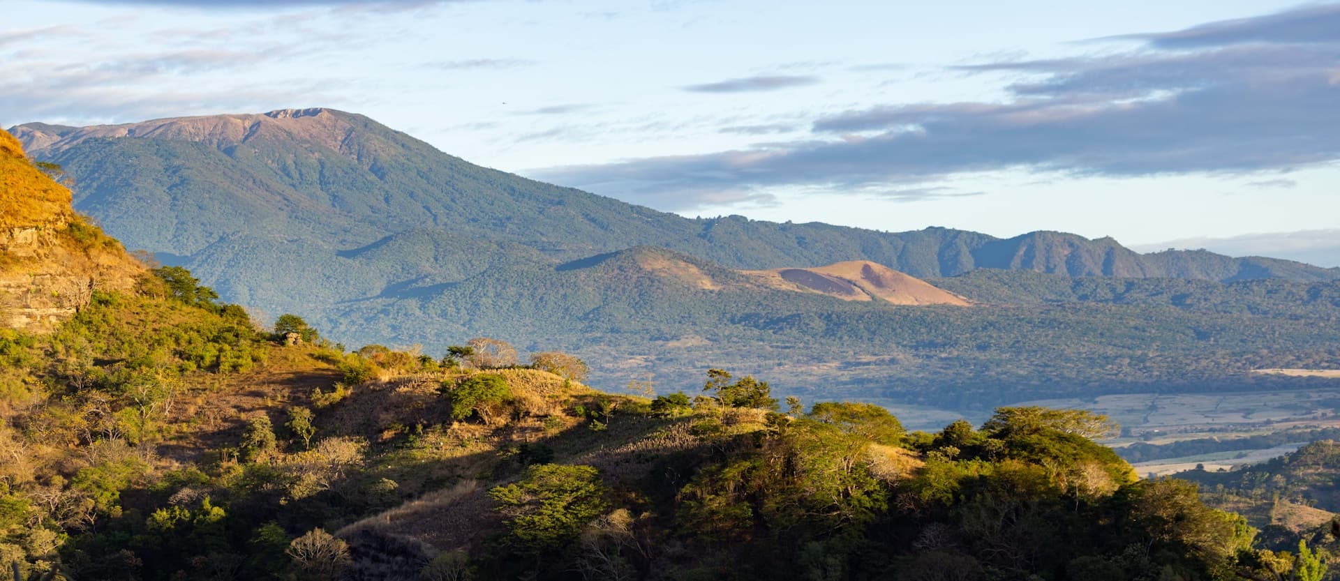 Teach English in El Salvador: Requirements, Salary, Jobs