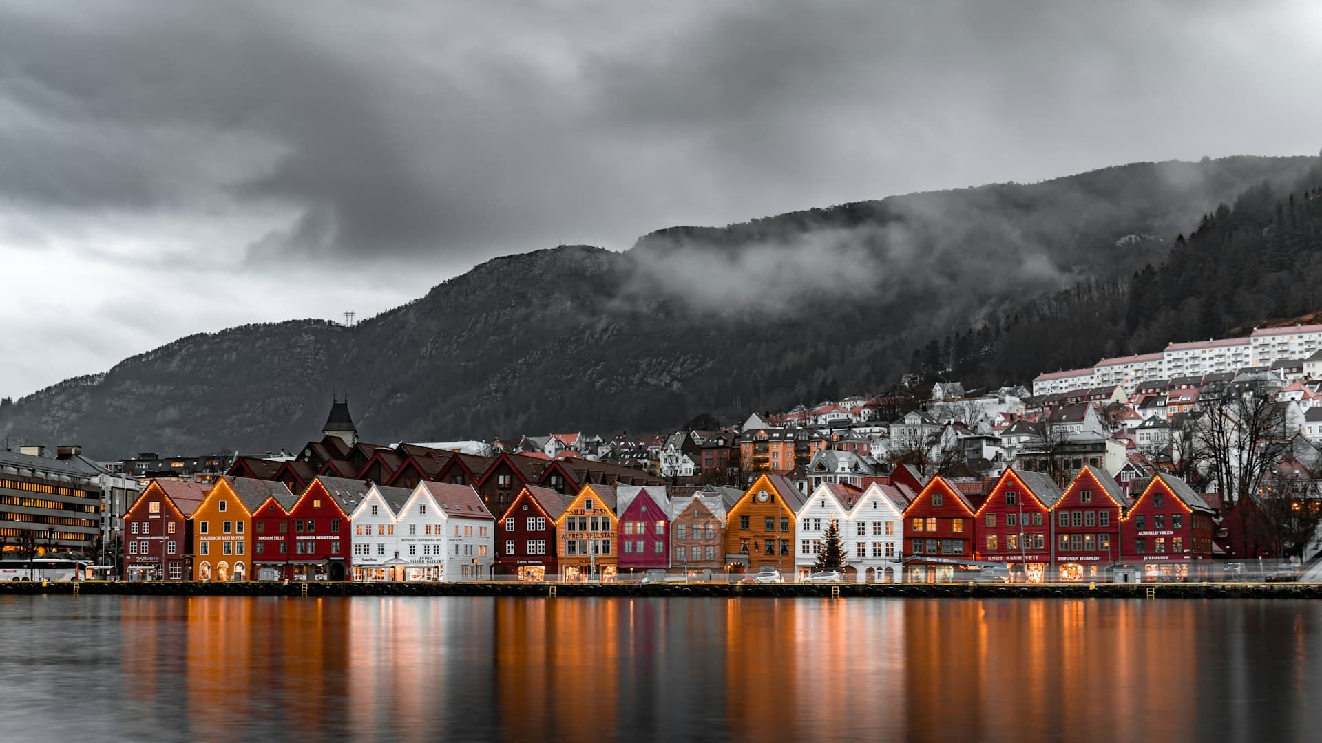 Teach English in Norway: Requirements, Salary, Jobs