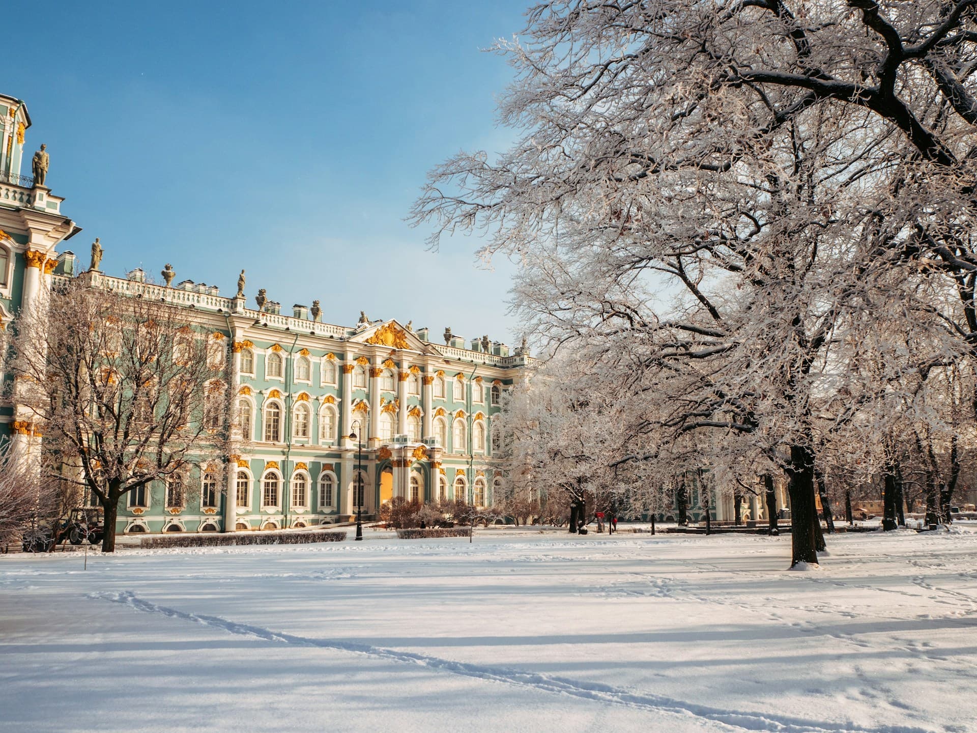 Teach English in St Petersburg, Russia